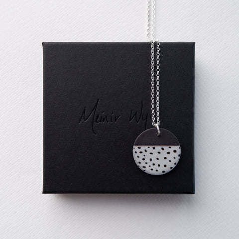 Black & White Dotted Necklace